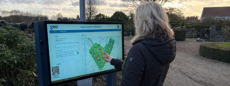 Outdoor informatiezuil voor begraafplaats Diepenbeek