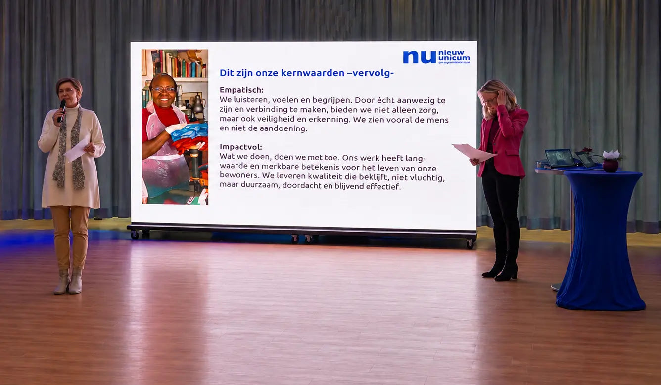Opvouwbaar LED Poster Display voor binnen X250